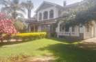 5 Bed House with En Suite in Runda - 1