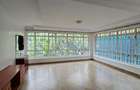 5 Bed House with En Suite in Runda - 11