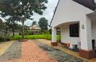 7 Bed House with En Suite at Hillcrest - 3