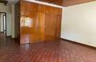 5 Bed Townhouse with En Suite in Westlands Area - 8