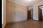 3 Bed Apartment with En Suite in Riverside - 15