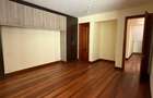 5 Bed Townhouse with En Suite in Lavington - 7
