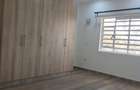 3 Bed Apartment in Ridgeways - 10