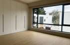 5 Bed Townhouse with En Suite in Kyuna - 2