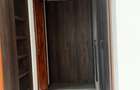 4 Bed Apartment with En Suite at Riverside Drive - 13
