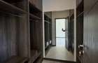 3 Bed Apartment with En Suite in Riverside - 6