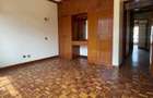 3 Bed Apartment with Parking in Riverside - 6