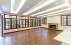 5 Bed House with En Suite in Ridgeways - 13