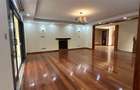 6 Bed Townhouse with En Suite in Loresho - 8