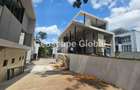 5 Bed Townhouse with En Suite in Lavington - 2