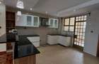 3 Bed Apartment with En Suite at Othaya Road - 4