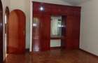 5 Bed Townhouse with En Suite in Riverside - 6