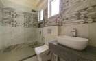 2 Bed Apartment with En Suite in Parklands - 10