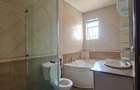 4 Bed Townhouse with En Suite at Brookside - 10