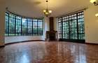 5 Bed Townhouse with En Suite at Lavington - 7