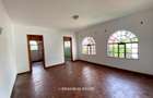 4 Bed House with Garden in Nyari - 3