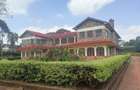 5 Bed House with En Suite at Nyari - 2