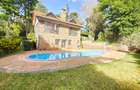 5 Bed Townhouse with En Suite at Rossylin Lone Tree - 3
