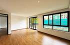 5 Bed Townhouse with En Suite in Westlands Area - 7