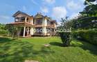 4 Bed House with En Suite in Nyari - 1