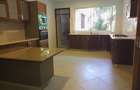 4 Bed Apartment with En Suite at Links Road - 2