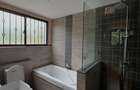 4 Bed Townhouse with En Suite at Lavington Green - 15