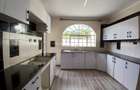4 Bed Townhouse with En Suite in Lavington - 9