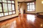 4 Bed Townhouse with En Suite - 8