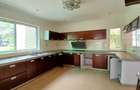 4 Bed Townhouse with En Suite at Riverside Drive - 5