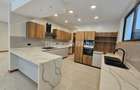 4 Bed Apartment with En Suite in Spring Valley - 5