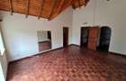 4 Bed Townhouse with En Suite at Lavington - 10