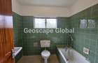4 Bed House with En Suite in Lavington - 12