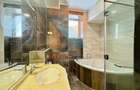 3 Bed Apartment with En Suite in Riverside - 12