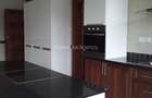 5 Bed Townhouse with En Suite at Rossylon Lone Tree - 17