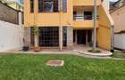 5 Bed Townhouse with En Suite in Lavington - 3