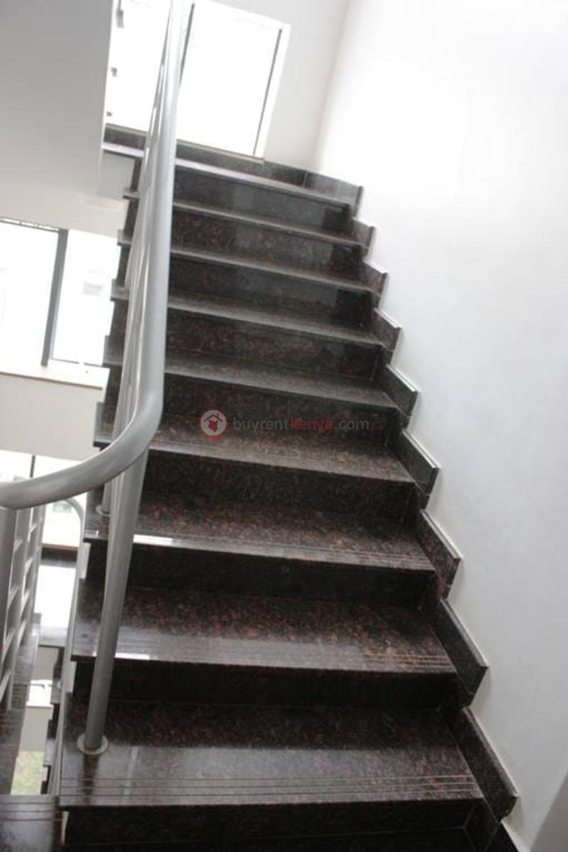 d4d303eb-63d4-4bd5-9feb-5adce033e351