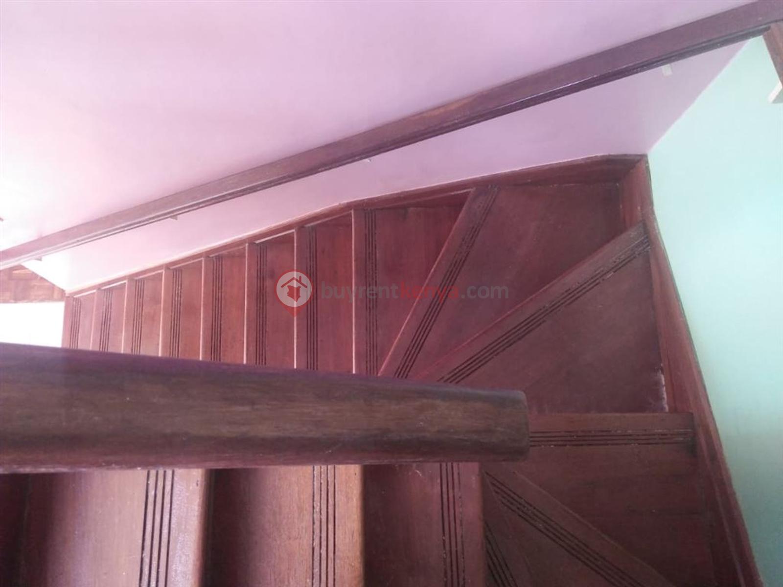 cd925aecfff5f51295ee547be8c2861b