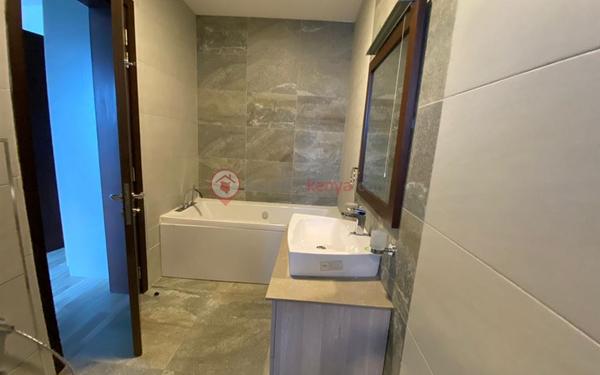 8c9e332c0dec5baf1645bb499e28a5bf