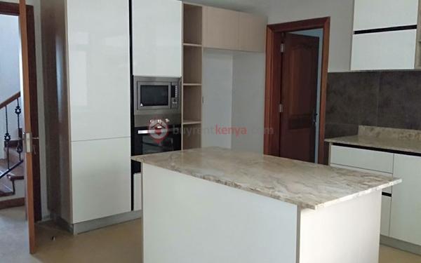 d3dcf7da54999207438672197c5410bb