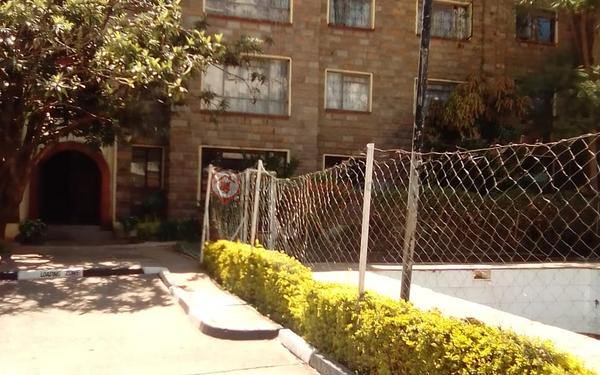 3ba51180-e608-4fc4-b534-1da299ddd5d3