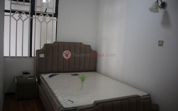 05589efec674048bdb334152bd894e02