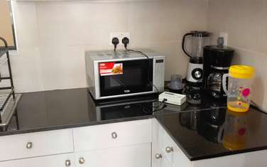 Serviced 2 Bed Apartment with En Suite at Lantana Rd