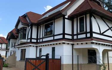 5 Bed Townhouse with En Suite at Kitisuru