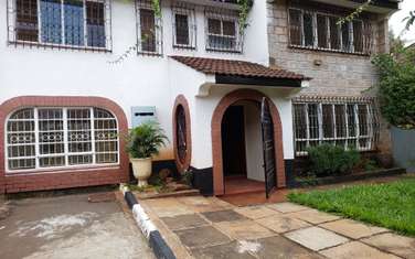 4 Bed Townhouse with En Suite at Kilimani Road