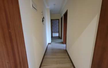 2 Bed Apartment with En Suite in Rhapta Road