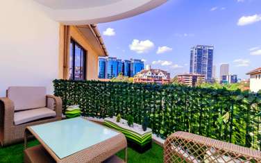 Serviced 3 Bed Apartment with Swimming Pool in Riverside