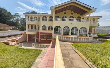5 Bed House with En Suite at Loresho