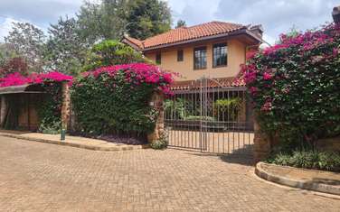 4 Bed Townhouse with En Suite in Spring Valley