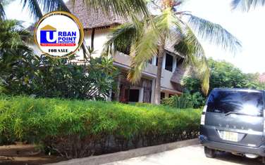 4 Bed House with Aircon in Watamu