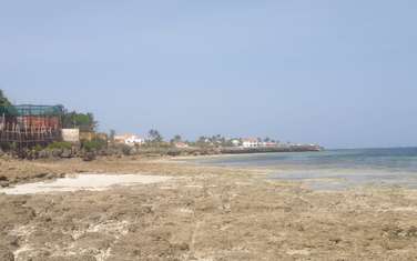 2 Bed Apartment with En Suite at Nyali Beachfront